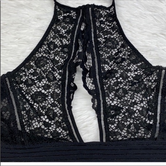 Victoria's Secret Black Lace Halter Bra - Picture 3 of 6
